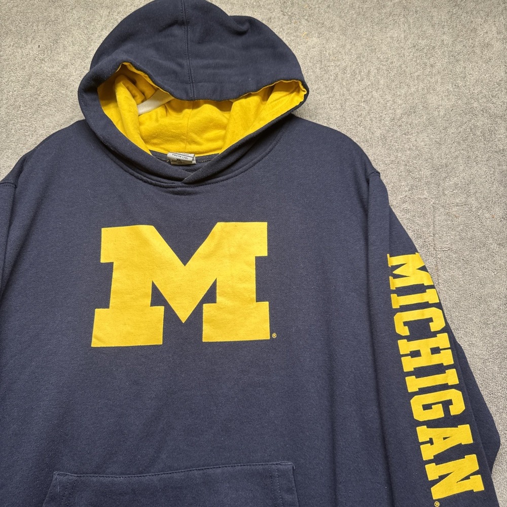University of Michigan Youth Hoodie XL (20) Colosseum Navy Blue Yellow Pullover‎